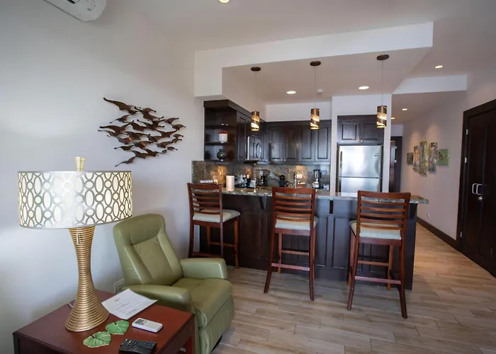 360 Splendor 207b-ocean View Condo-breakfast Apartamento
