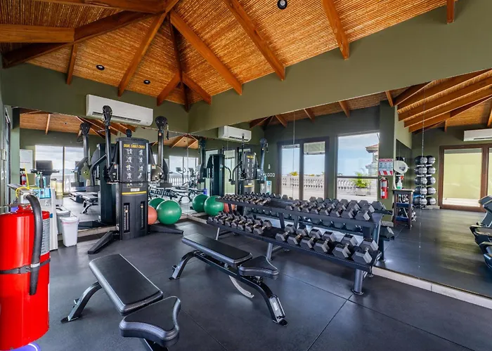 360 Splendor 207b-ocean View Condo-breakfast